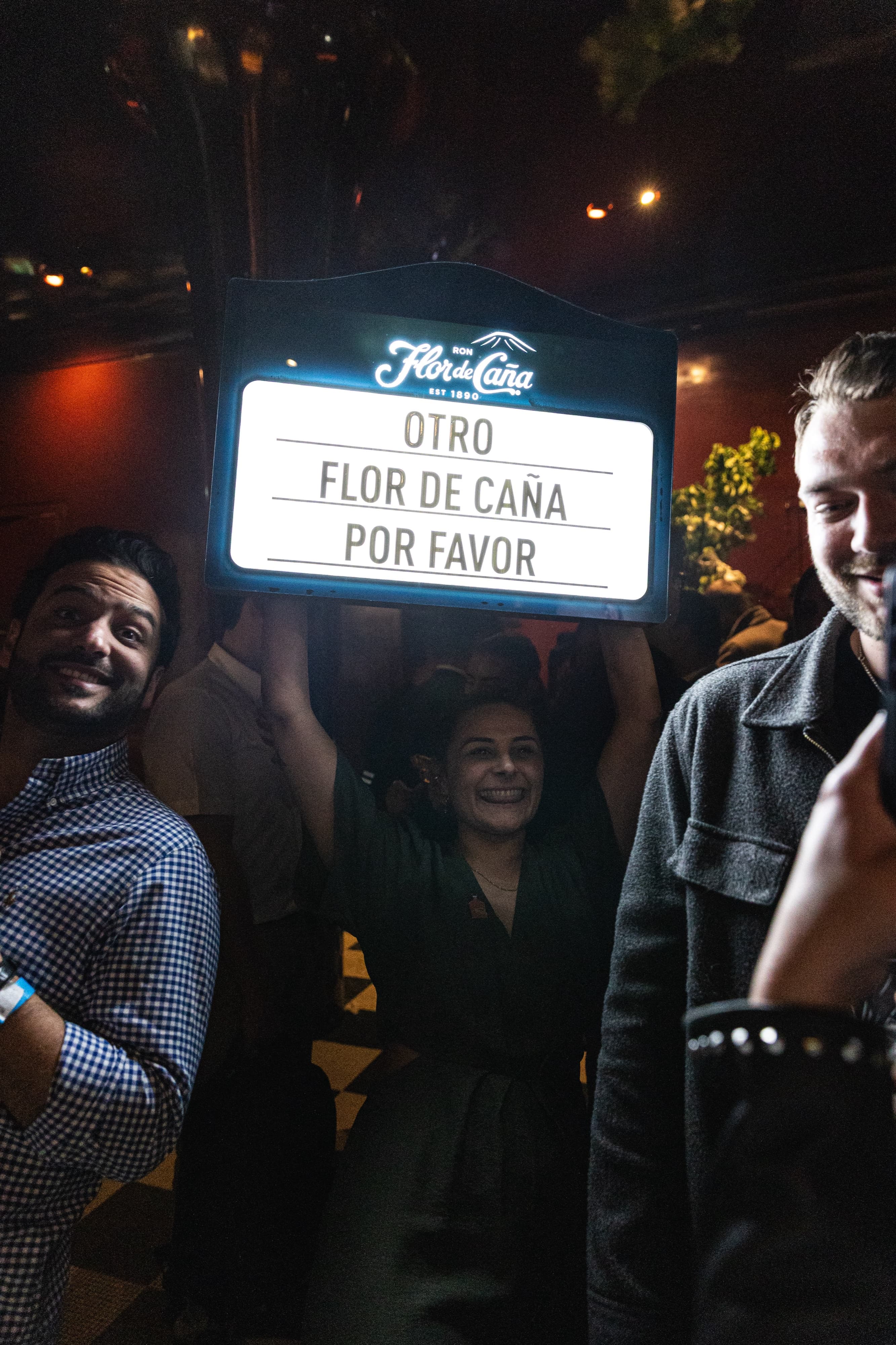 Flor de Caña — Aftershow — photo 6