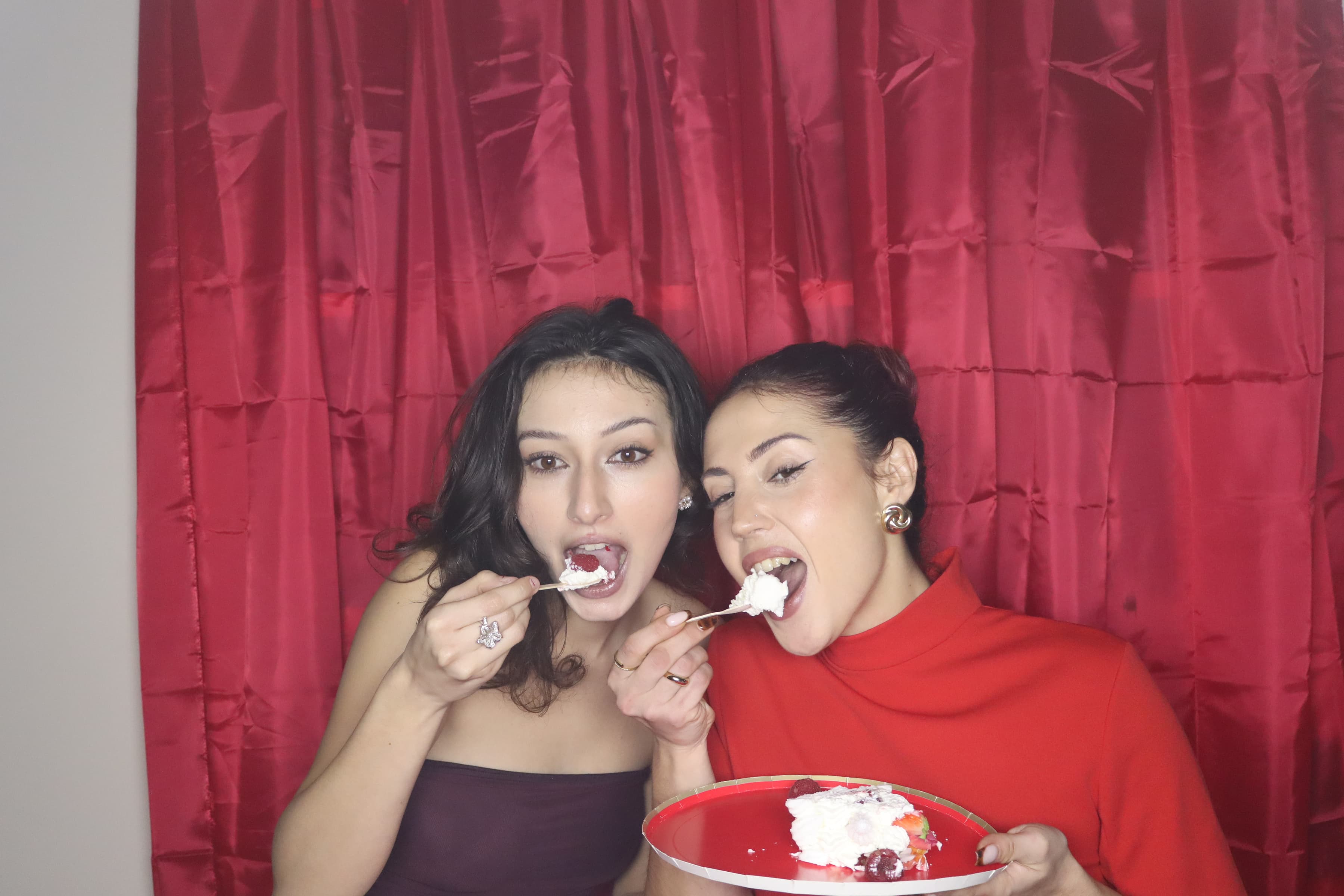 The New Me — Christmas Party — photo 2