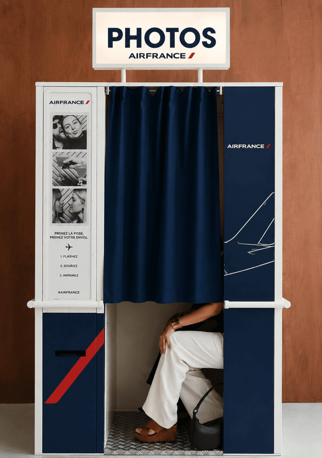 Private Booth — photo 1